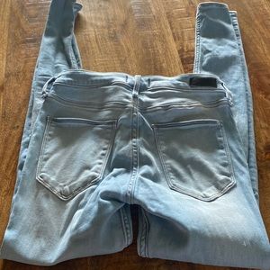 Abercrombie and Finch Light Wash Skinny jeans
